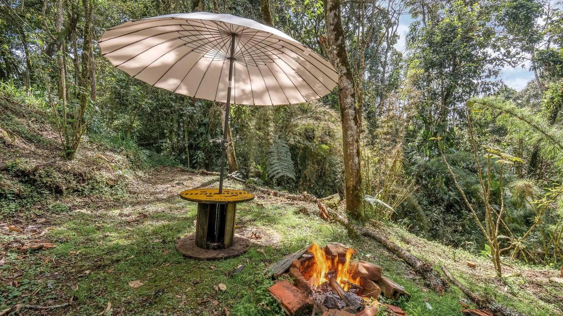 Cabanas Casa Monte En Santa Elena Medellín Kamp alanı